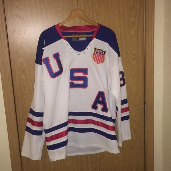 Nike Other - USA hockey jersey